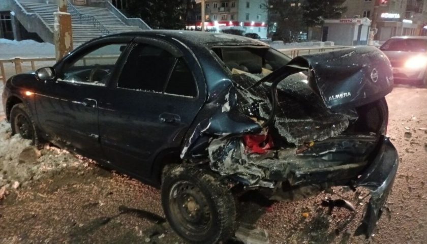 Нетрезвая автоледи протаранила 3 автомобиля в Дзержинске