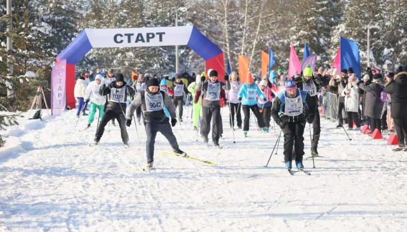 Более 500 дзержинцев вышли на старт массовой гонки «Лыжня России»