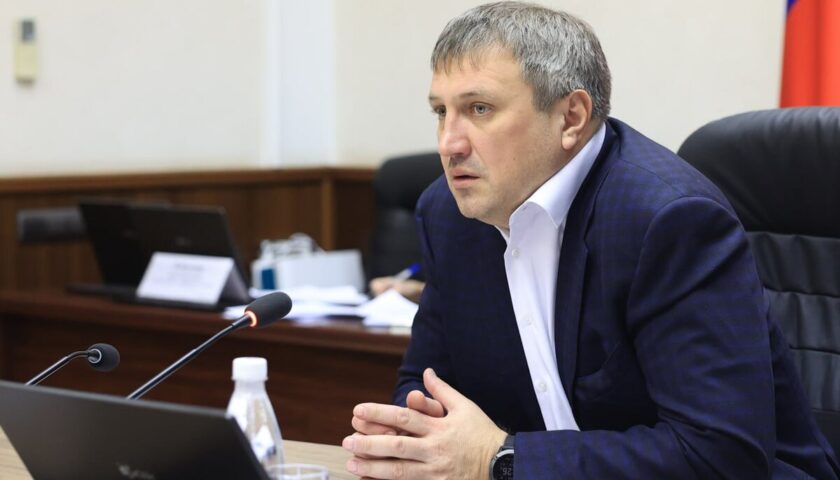 Несанкционированный сброс мусора в Дзержинске обсудили горожане с главой города