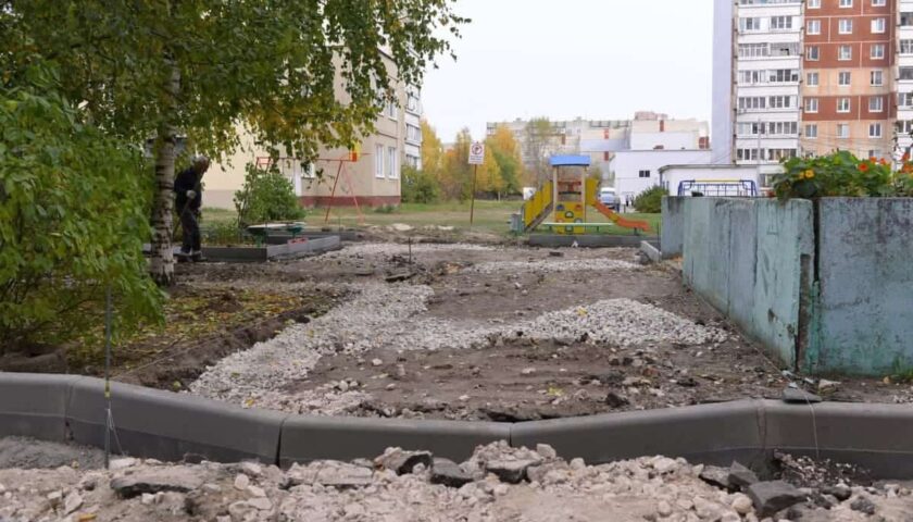 Готовность дворов по программе благоустройства в Дзержинске составляет 93%
