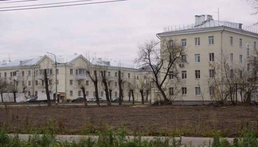 В Дзержинске полностью снесли аварийный дом на пр. Ленина