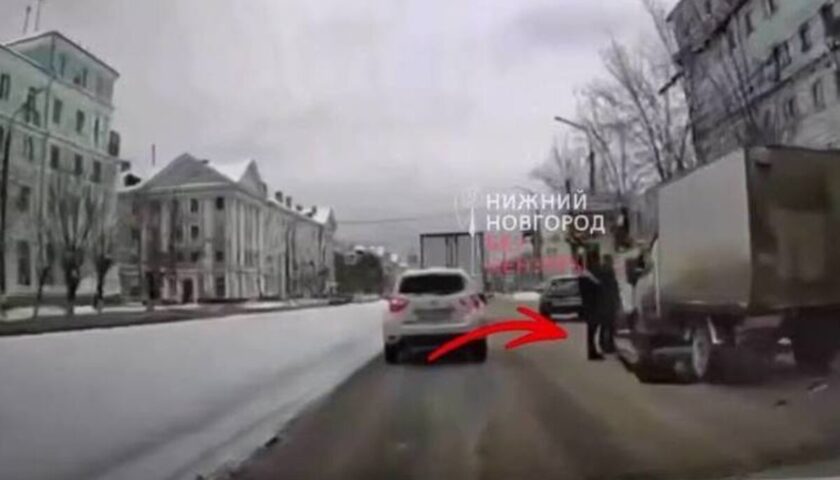 Доставщик хлеба внезапно умер во время разгрузки в Дзержинске