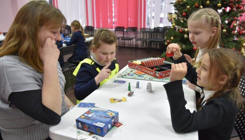 Дзержинскую молодежь приглашают на встречи в Клуб настольных игр «Игротека» при Молодежном центре «Спутник»